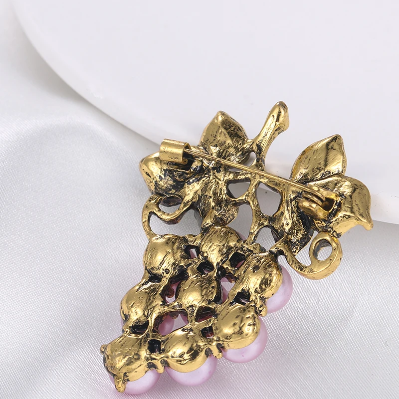 Baiduqiandu Brand New Sosire Epocă de Aur de Culoare Placat cu Lumina Perle de Struguri Brosa Bijuterii Rochie Haina Decotation Accesorii Imagine 0
