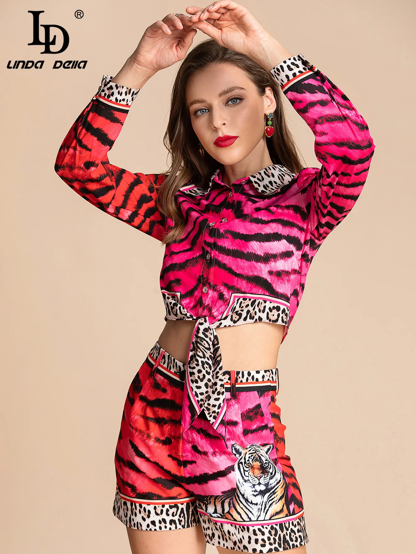 LD LINDA DELLA Vara Pista vintage Piele de Tigru de imprimare Leopard Costum Femei maneca Lunga Single-breasted de Sus și pantaloni Scurți Set 2 Bucati Imagine 0