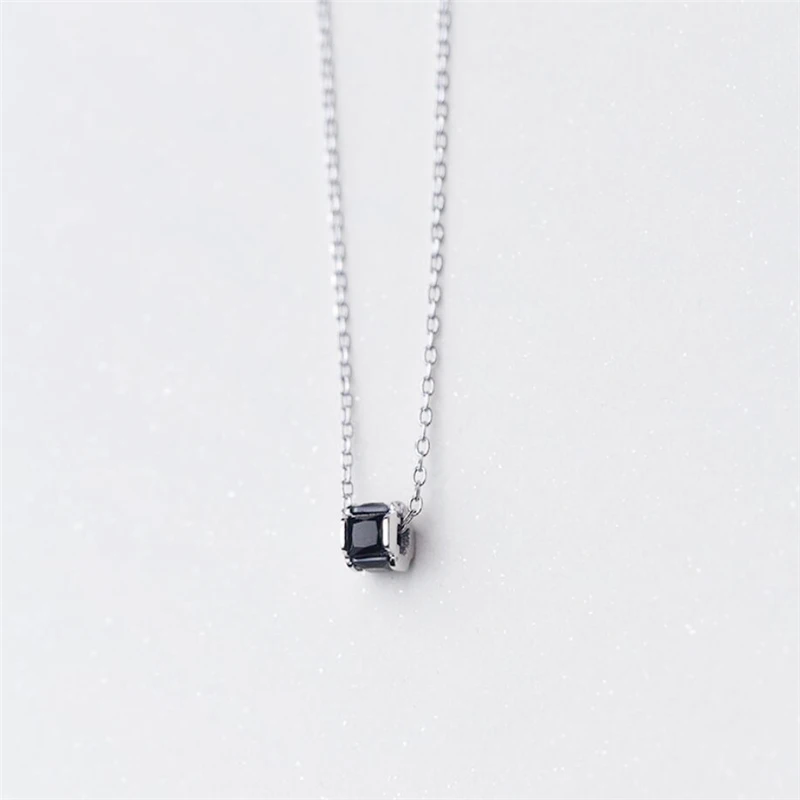 Cilindric Negru Mini Pandantiv Rotund de Fasole Clavicula Lanț Simplu de Culoare Argintie Femeie Temperament Colier SNE100 Imagine 4